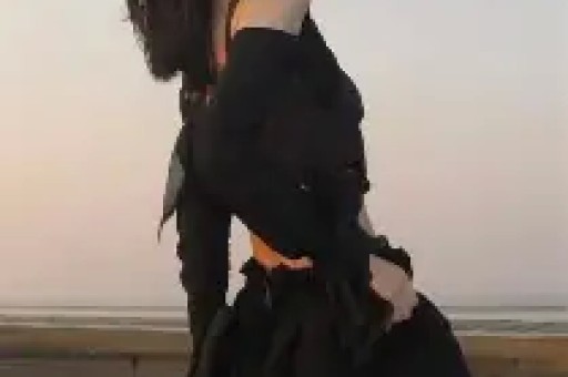 【图】林志玲参加盛宴遭尴尬“老朋友”华少及时英雄救美