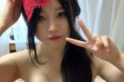 渣男会吻女人的额头吗-如何判断一个男人吻女人额头的真实意图
